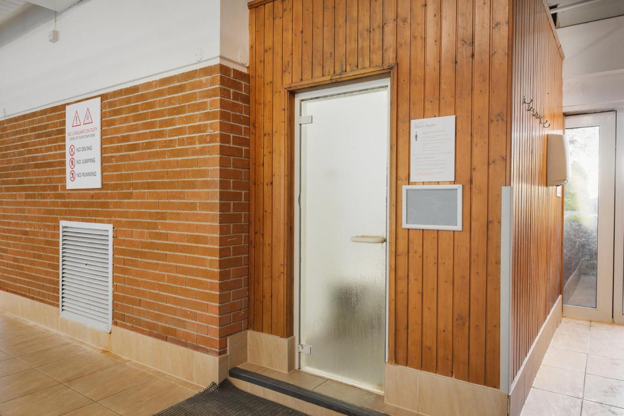 Holiday Inn Norwich, Ipswich Road By Ihg Exteriör bild